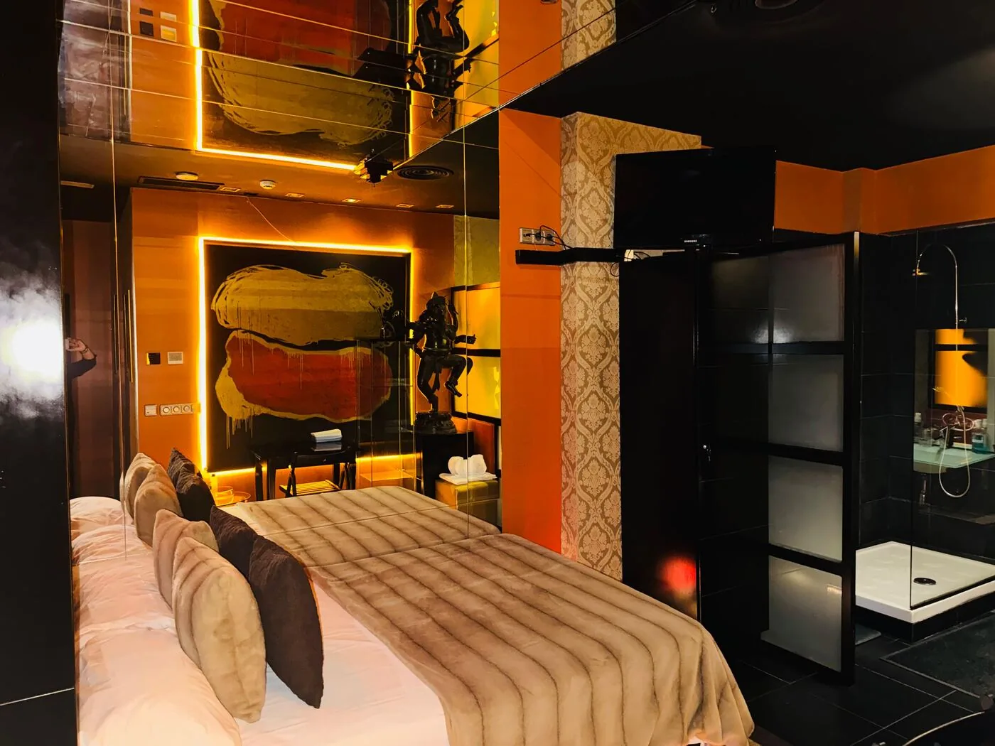 Club D'Angelo suite